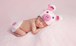 出生年月属相与取名字关系大，属鸡牛三月出生的宝宝取名宝典