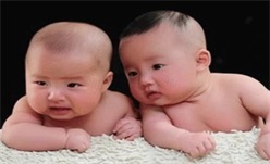 双胞胎男孩小名洋气2021年选择叠字名